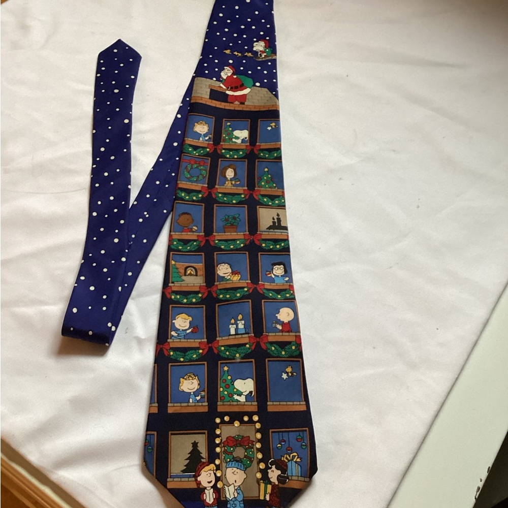 Deck the Halls Peanuts Christmas Men’s Tie